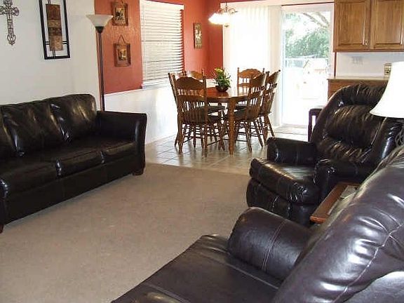 5th image of 1013 Sierra Vista Dr