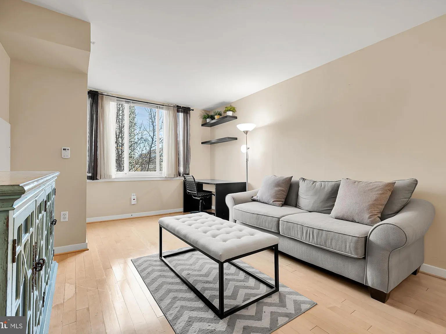 Capitol Hill Tower Cooperative — Photo 4