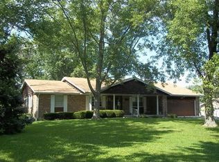 12571 Air Hill Rd, Brookville, OH 45309