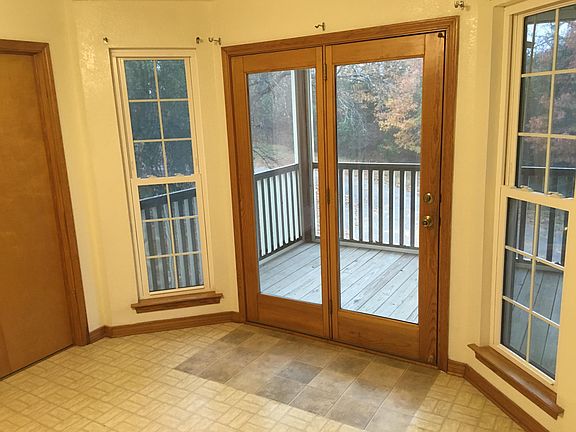 2nd image of 2340 University Dr
