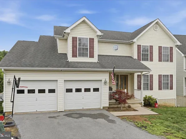 115 Jewels Ct, Martinsburg, WV 25404