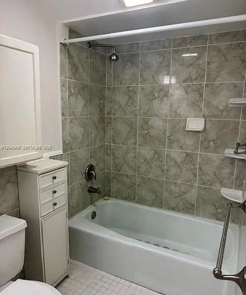 14321 N Kendall Dr #403F — Photo 7