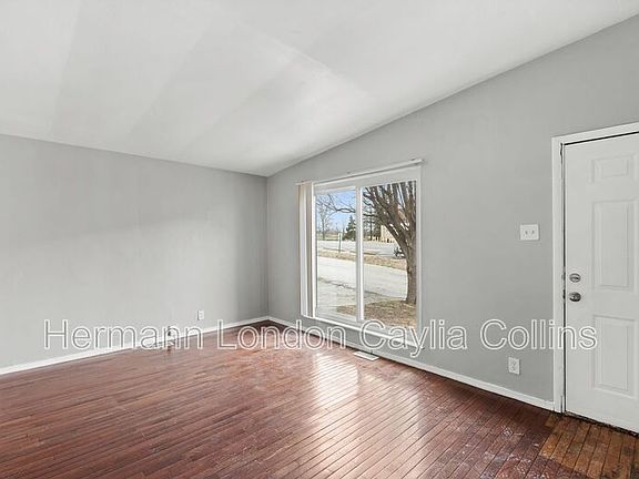 2nd image of 9456 Calwood Dr APT A