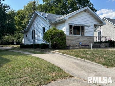 512 S Broad St, Carlinville, IL, 62626