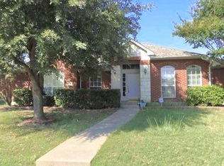 6505 Amesbury Ln, Rowlett, TX 75089