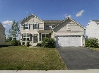 352 Jackson Ct, Gilberts, IL 60136