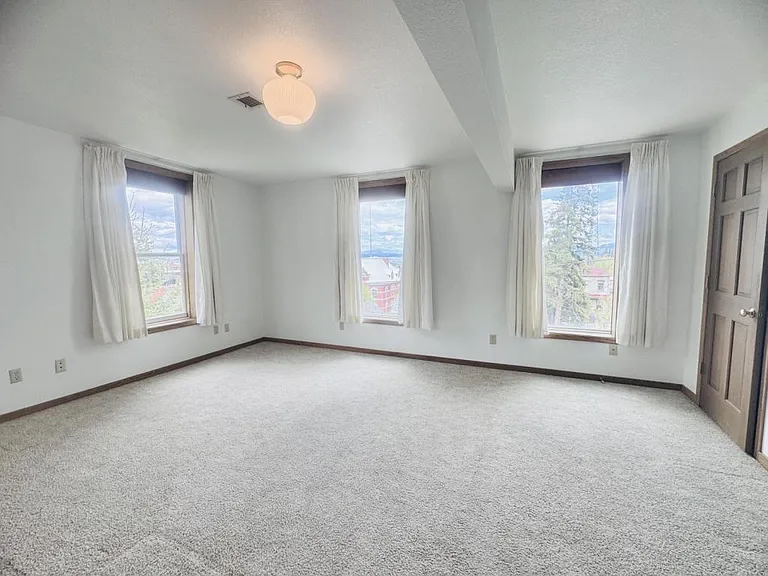 219 Vawter St #A — Photo 9