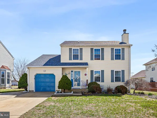 502 Mason Dr, New Castle, DE 19720