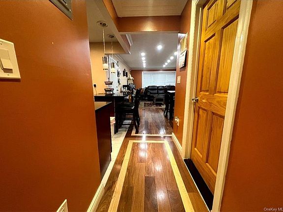 5th image of 3216 Yates Ave