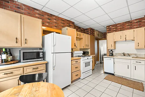 4 Baldwin Pl Photo 1