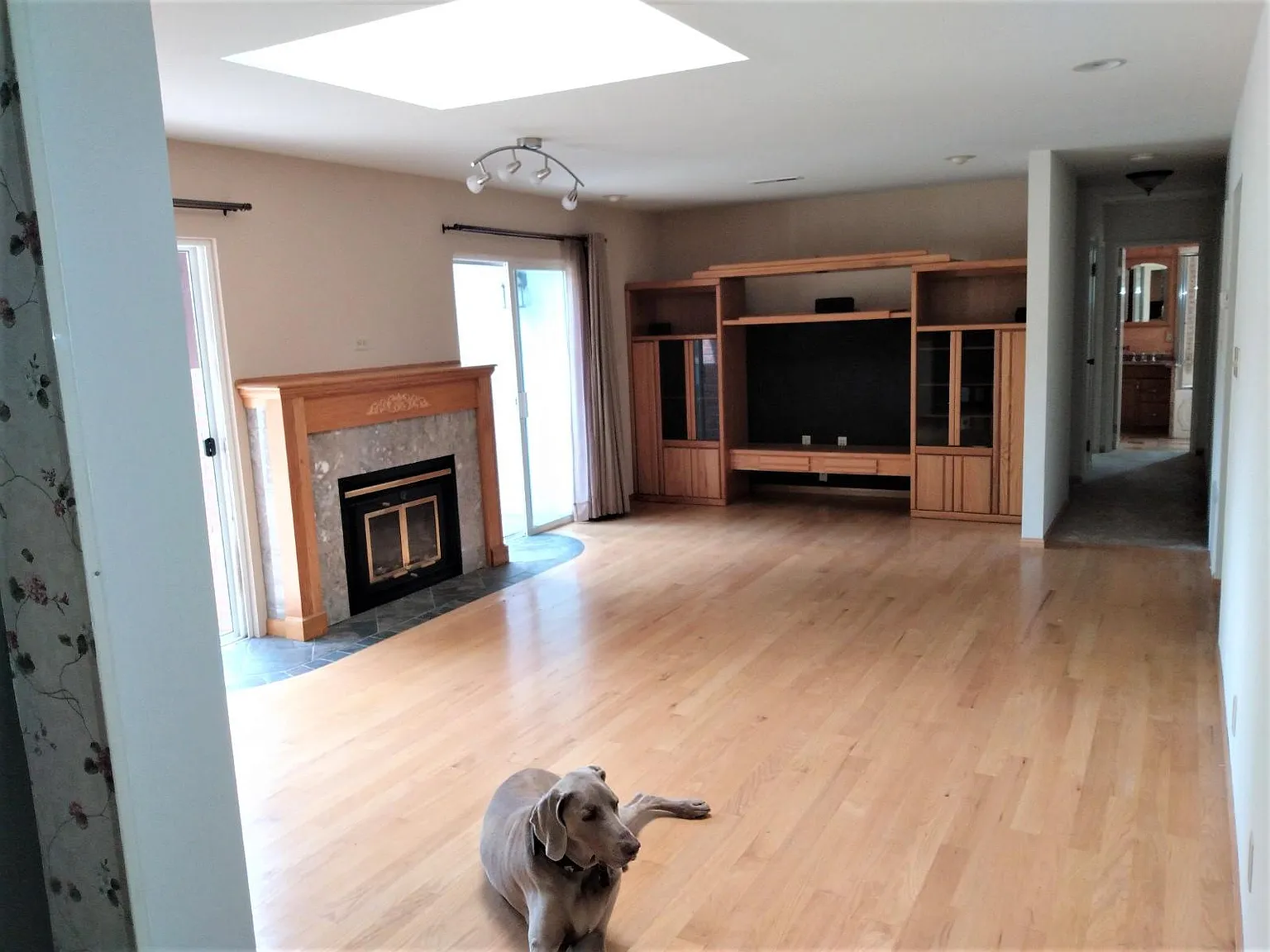 3 bed, 2.5 bath, 1625 sqft, $5,295 — Photo 3