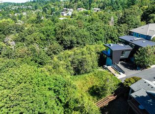 8049 NW Prominence Ct, Portland, OR 97229