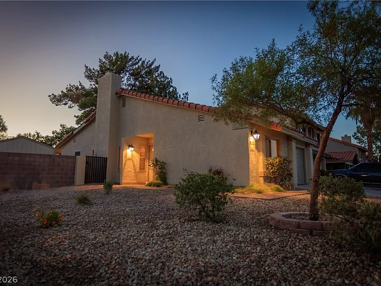 363 Tierra St — Photo 19