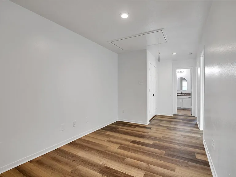 6933 Liverpool St #A — Photo 27