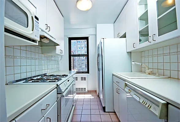 Sold by Citi Habitats | media 26