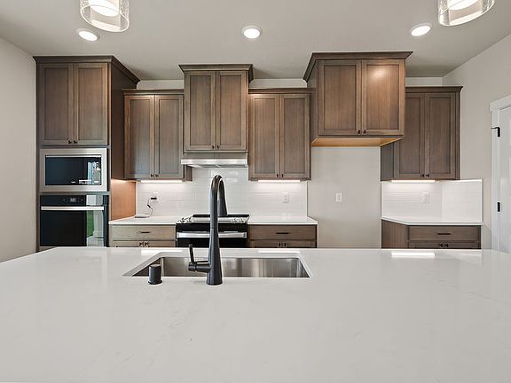 846 K ST NE by Aho Construction