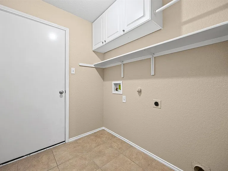 17305 Dashwood Creek Dr — Photo 16