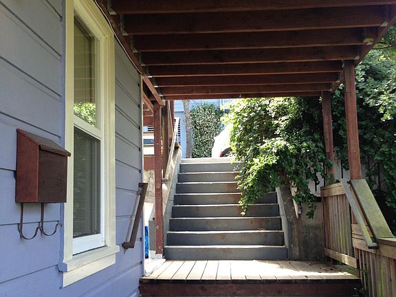 3rd image of 651 Peralta Ave