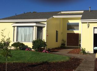 3664 Meadow Park Loop NE, Salem, OR 97305