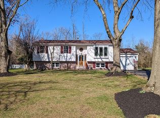 110 Gaunt Dr, Mickleton, NJ 08056