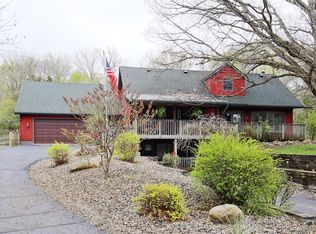 355 Baer Dr, Hudson, WI 54016