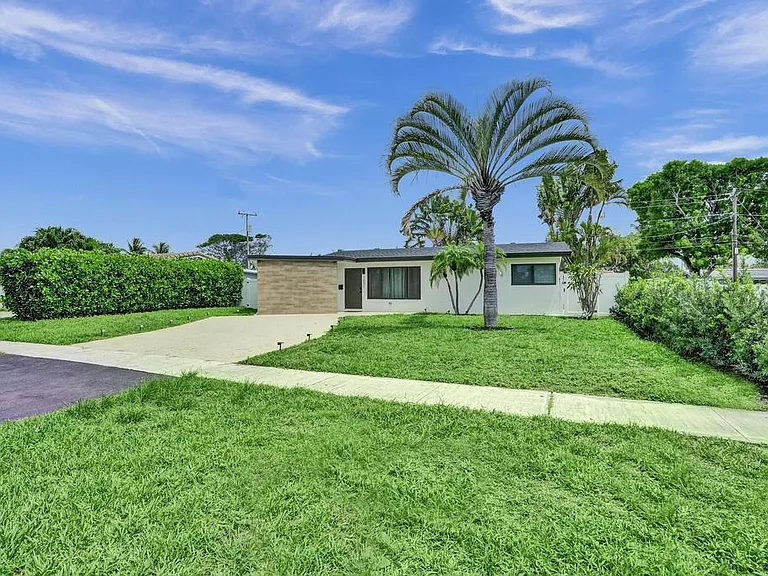 1001 SE 13th Ct — Photo 7
