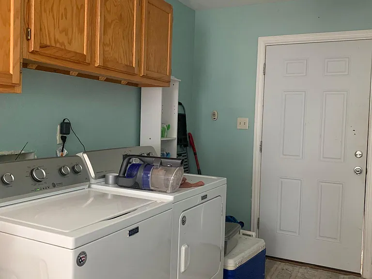 5605 Tura Ln — Photo 10