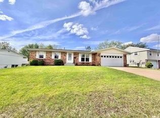 6316 N Hamilton Rd, Peoria, IL 61614