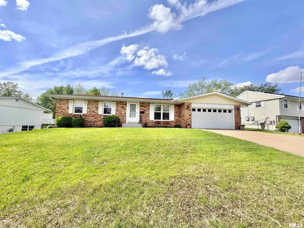 6316 N Hamilton Rd, Peoria, IL 61614