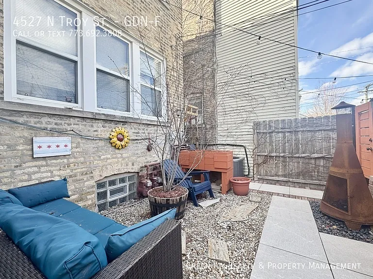 4527 N Troy St #F — Photo 11