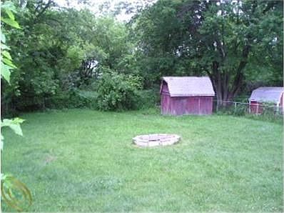 3rd image of 800 Ledyard Ave