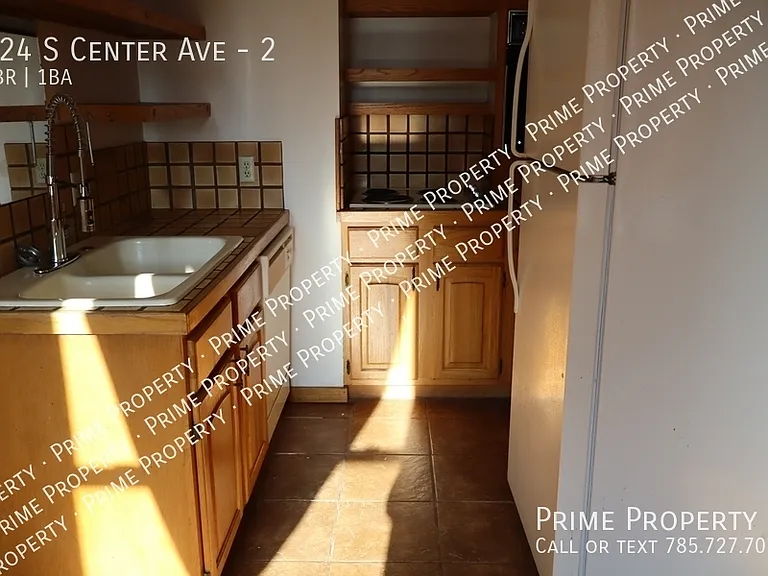 124 S Center Ave #2 — Photo 4