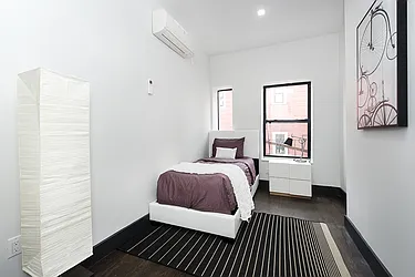 Rented by Rennit Inc.