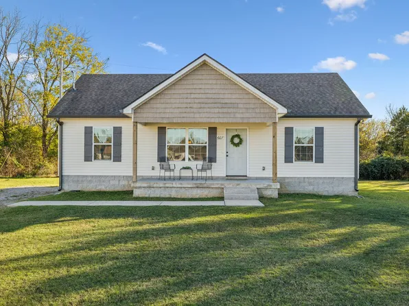 607 Biggers St, Chapel Hill, TN 37034