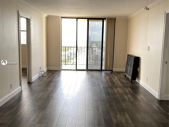 5th image of 290 174th St APT 1407