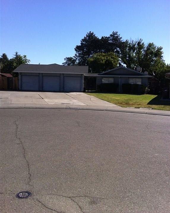 2nd image of 8524 Portola Ct