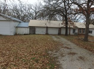 410 S Alma St, Nevada, MO 64772