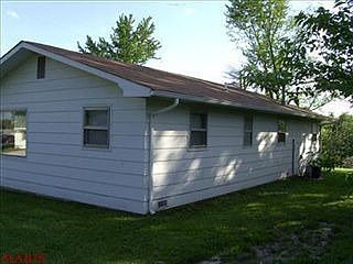 4th image of 311 S Lincoln Dr