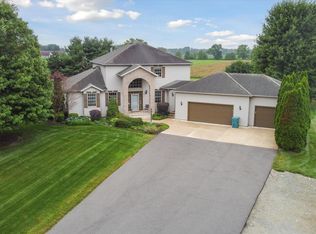 63701 Maple Rd, South Bend, IN 46614