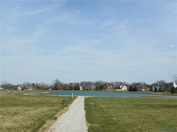 2nd image of 2121 Pinehurst Trl