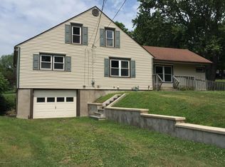 20 Goodman Rd, Dallas, PA 18612