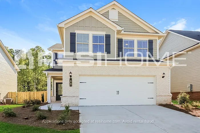 382 Phaeton Ln