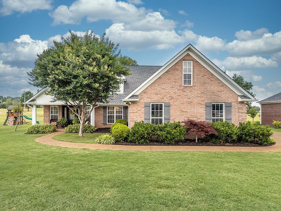 1st image of 151 Indian Wells Dr