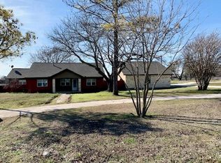 416 Poplar St, Hico, TX 76457