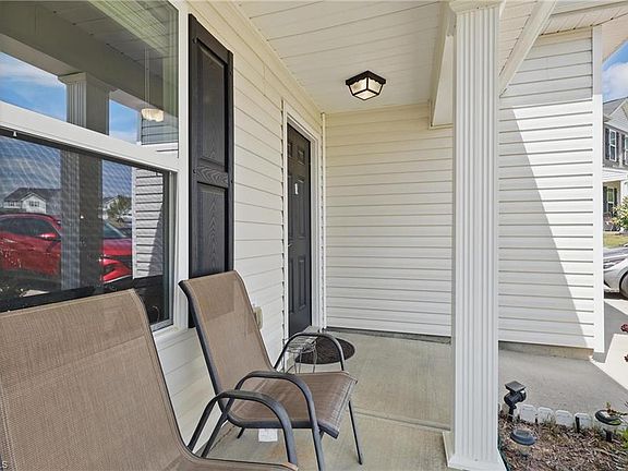3rd image of 227 Sumter Ct