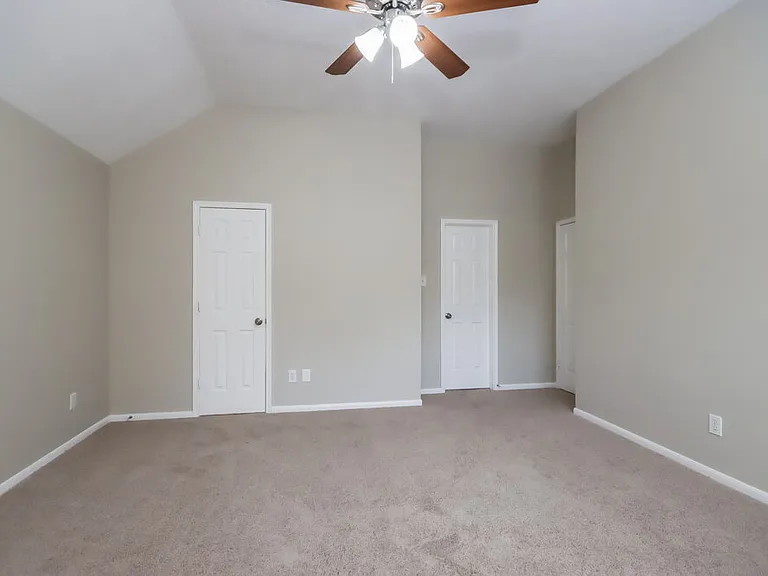 31107 Perlican Dr — Photo 10