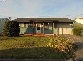 1607 Newport Way, Woodburn, OR