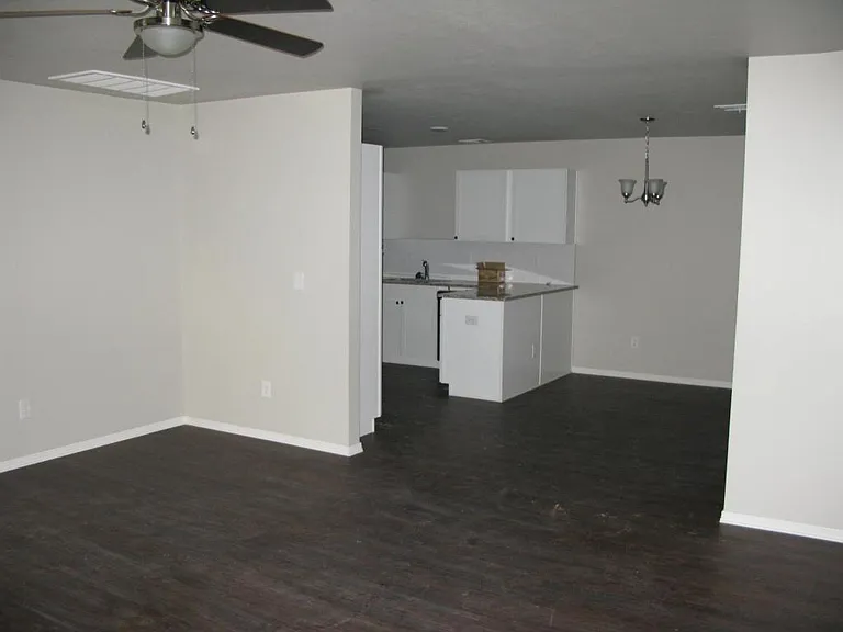 11719 Surrey Hills Blvd — Photo 8