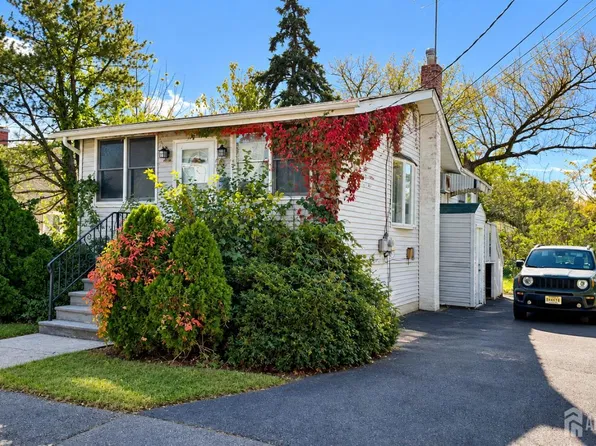 31 Harrigan Ave, Monroe Township, NJ 08831