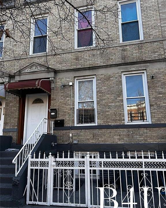 1st image of 3112 Snyder Ave